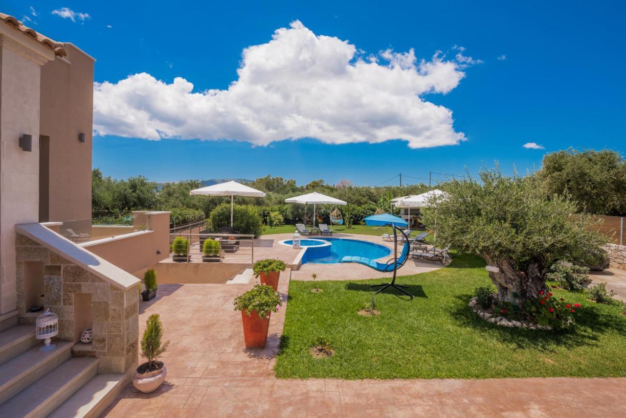 Romanza Luxury Villa Kalamákion Exterior foto